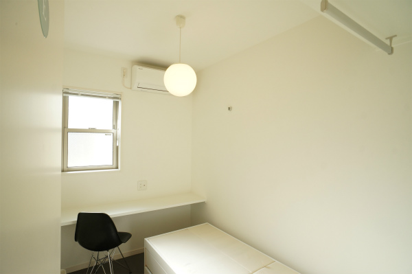 お部屋は3.1Jとコンパクトながらも居心地の良さを感じる空間になっています。