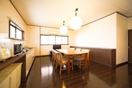 FRESHROOM　千駄木